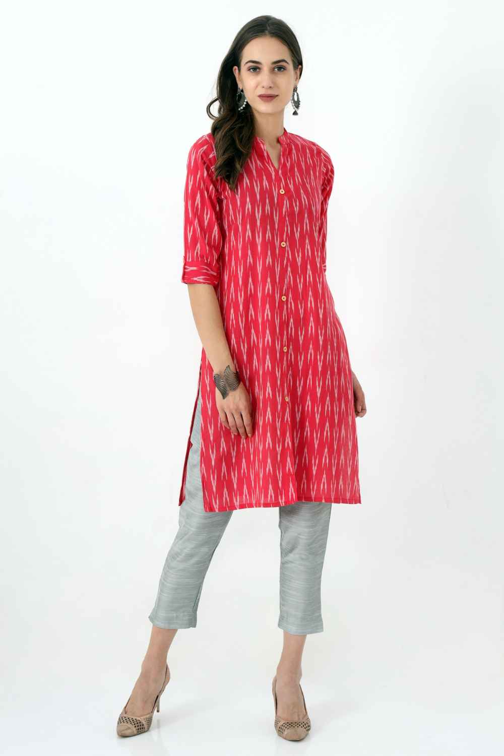 Ikat kurtas for women: A must-have style for your summer ethnic wardrobe |  - Times of India